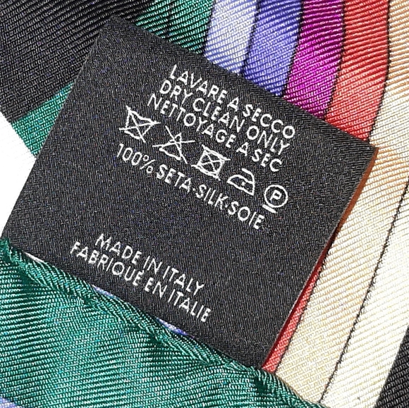 GUCCI Sareya Horse and Dream Print Silk Scarf 70cm - Picture 11 of 11